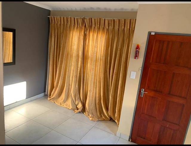 3 BEDROOM HOUSE FOR SALE IN RIVERSIDE VIEW EXT 35